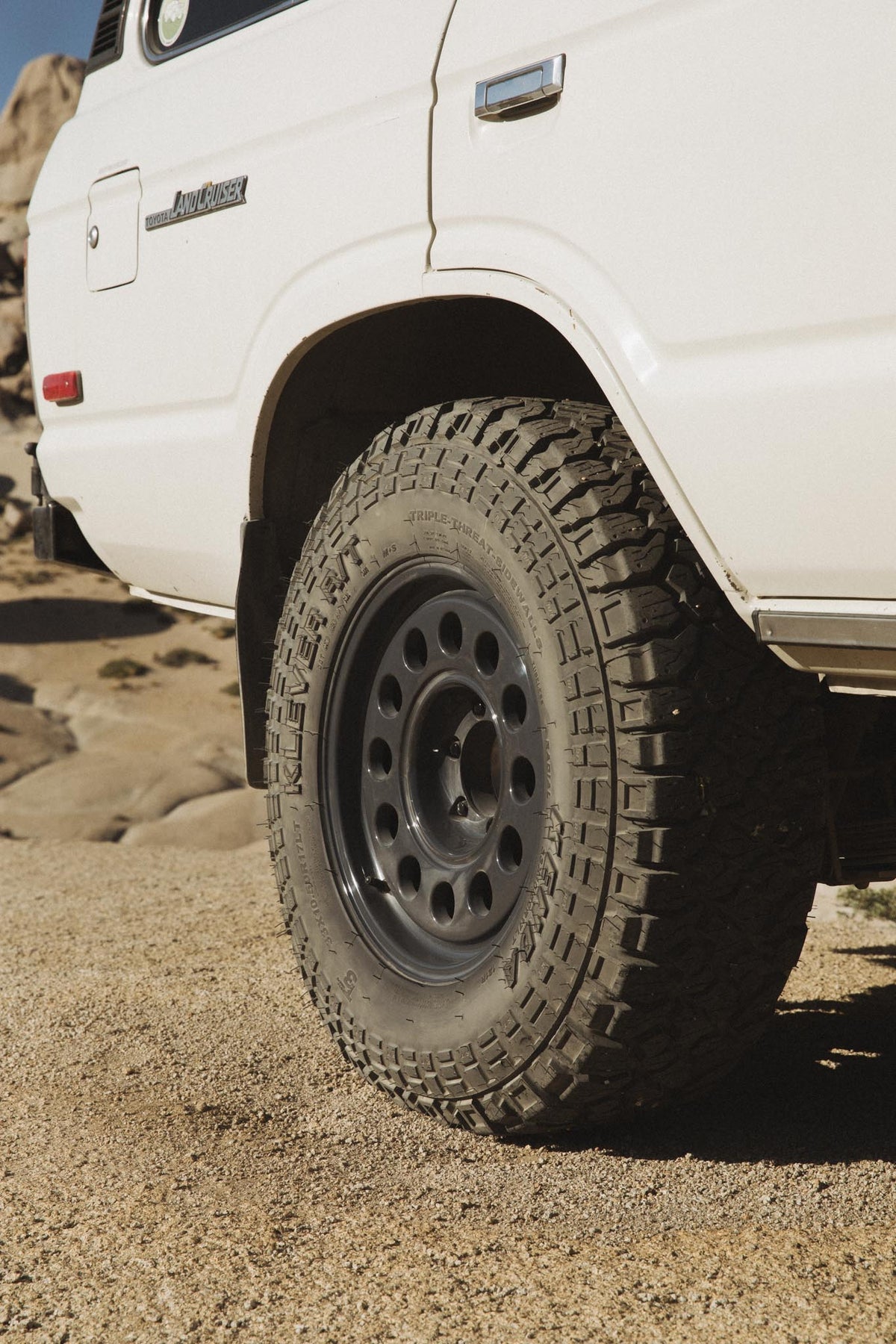 NOMAD 501UG Convoy Utility Gray Front View