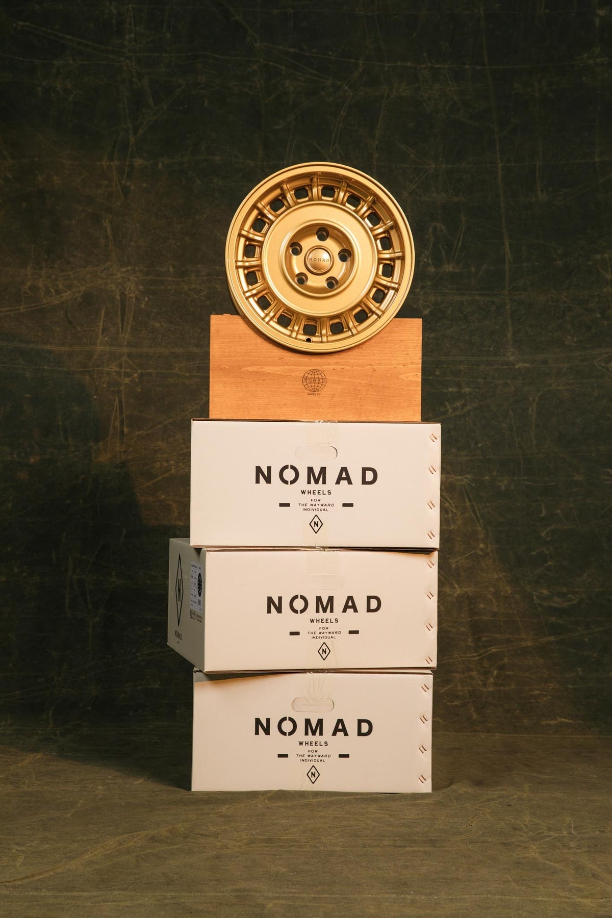 NOMAD 502GR Arvo Gold Rush Front View