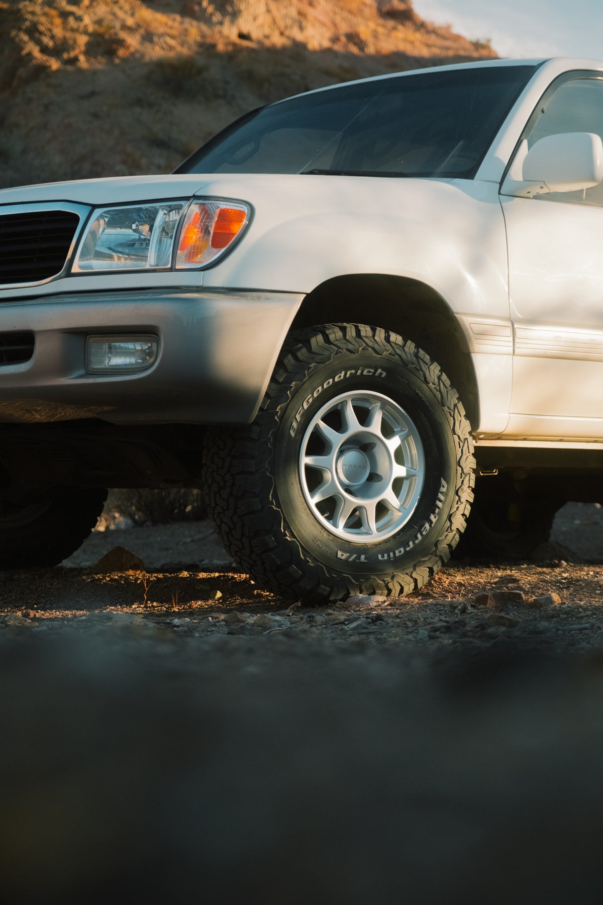 NOMAD 505OE Touring OE Silver Front View