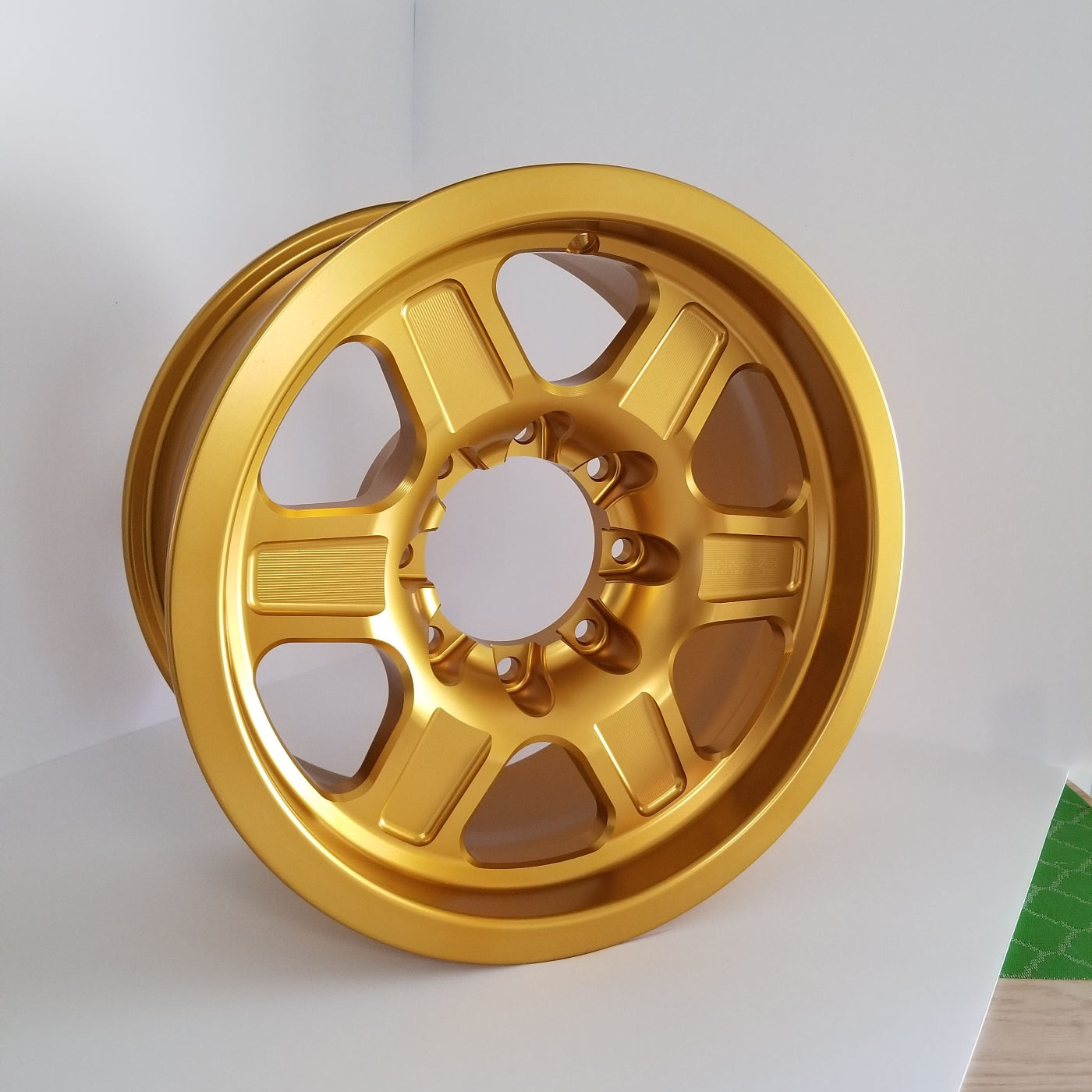 G400 Smooth Lip Wheel 17x8.5" 5 & 6 Lug Front View