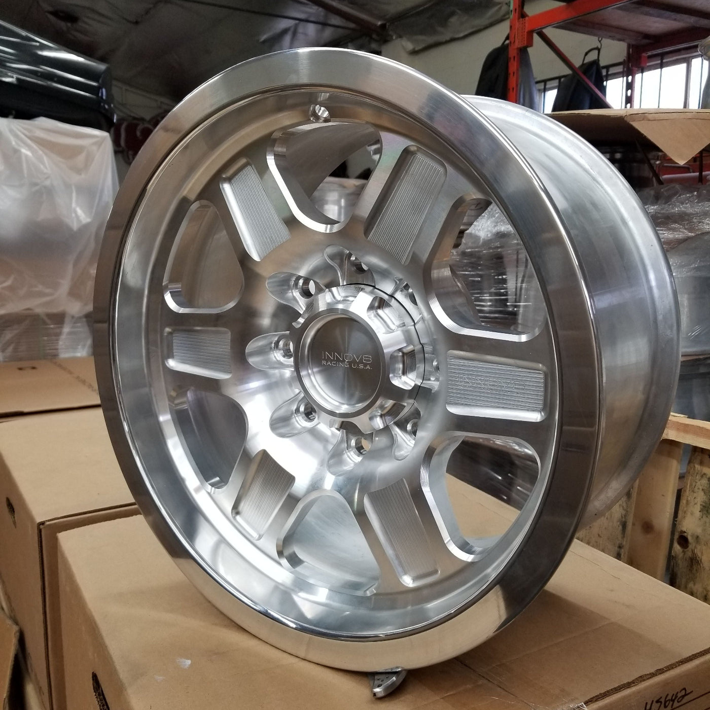 G400 Smooth Lip Wheel 17x8.5" 8 Lug Front View