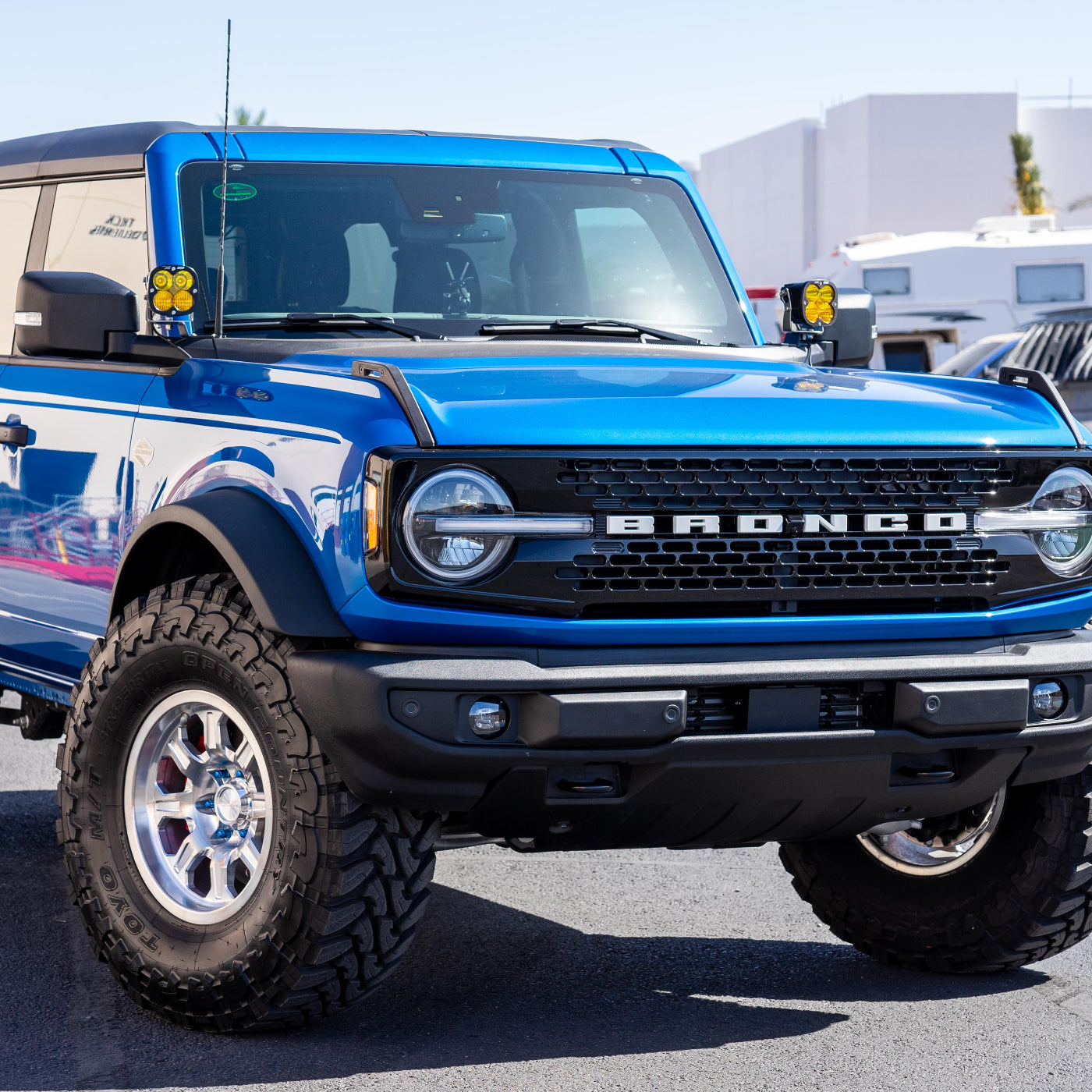 G500 Smooth Lip Wheel 20x9.0" 5 & 6 Lug Front View