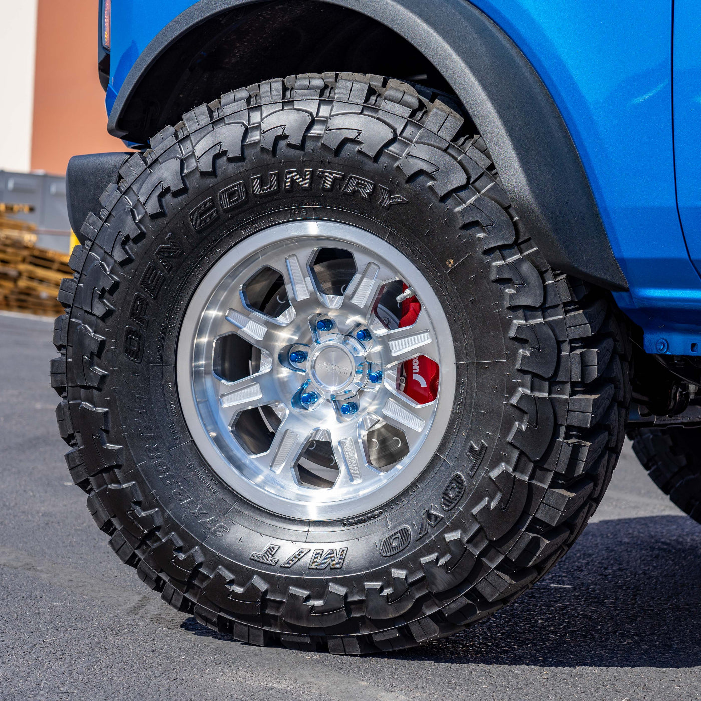 G500 Smooth Lip Wheel 20x9.0" 5 & 6 Lug Front View