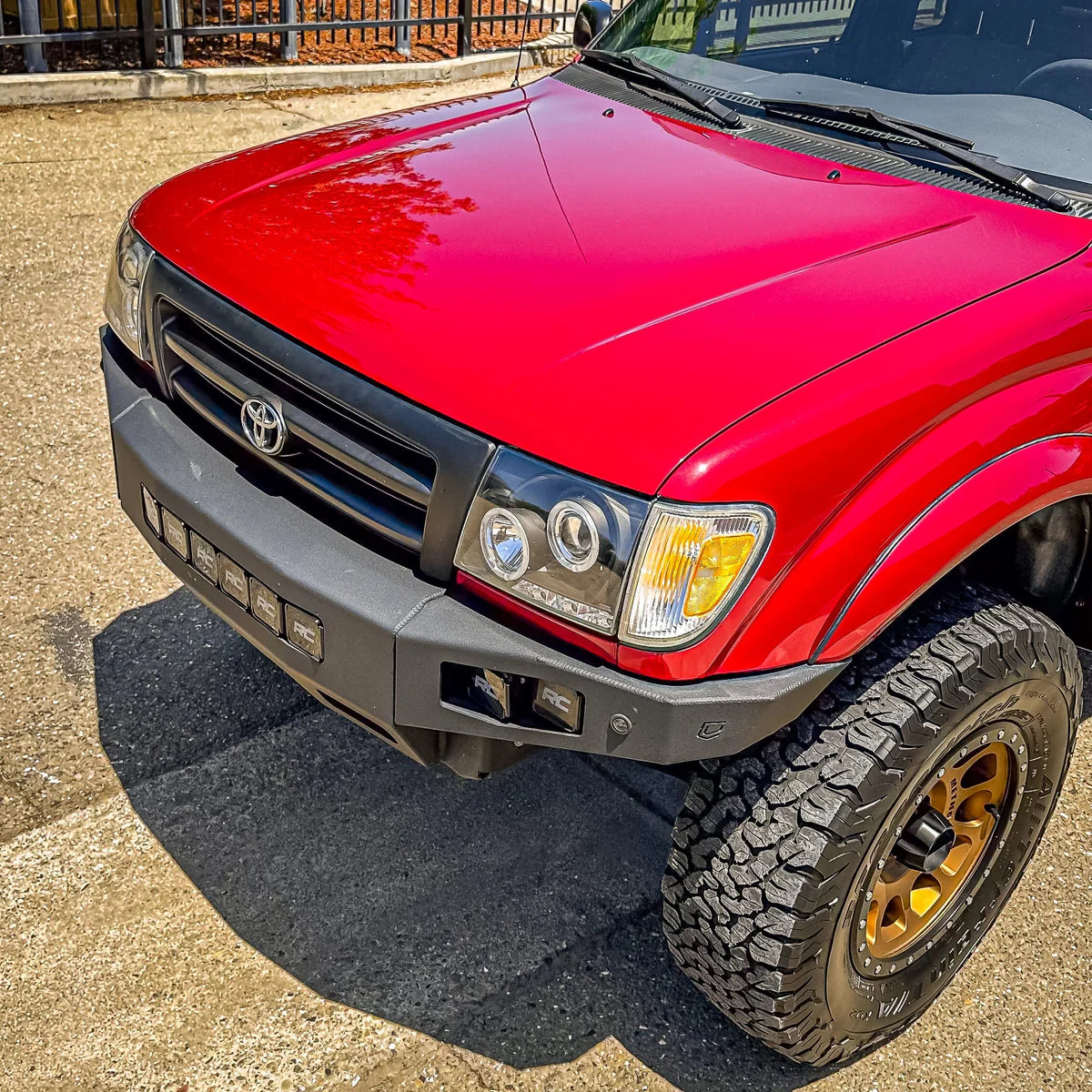 1995-2004 TOYOTA TACOMA OCTANE FRONT BUMPER Front View