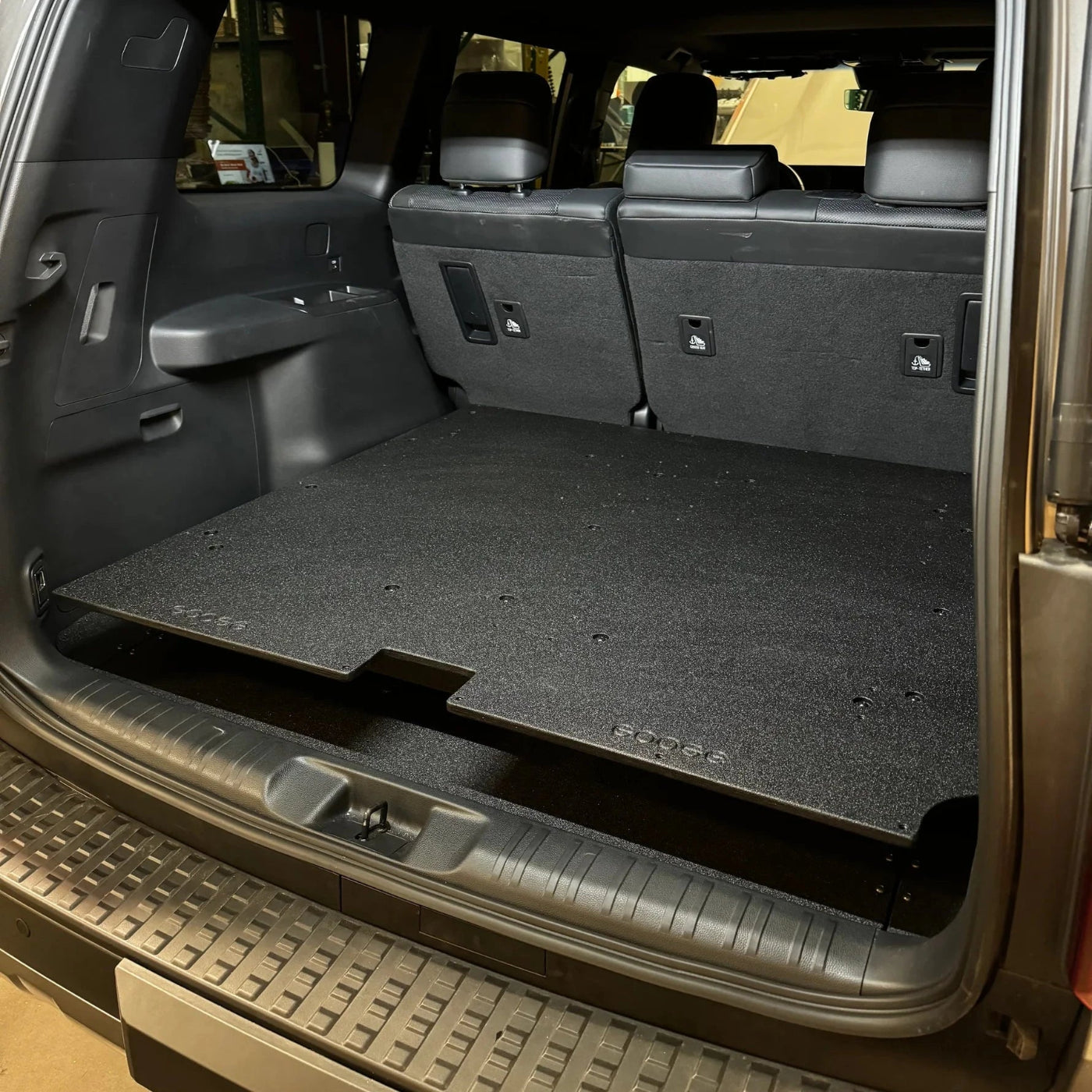 '24+ LC250 Explore Series Rear Plate System Display in Vehicle 