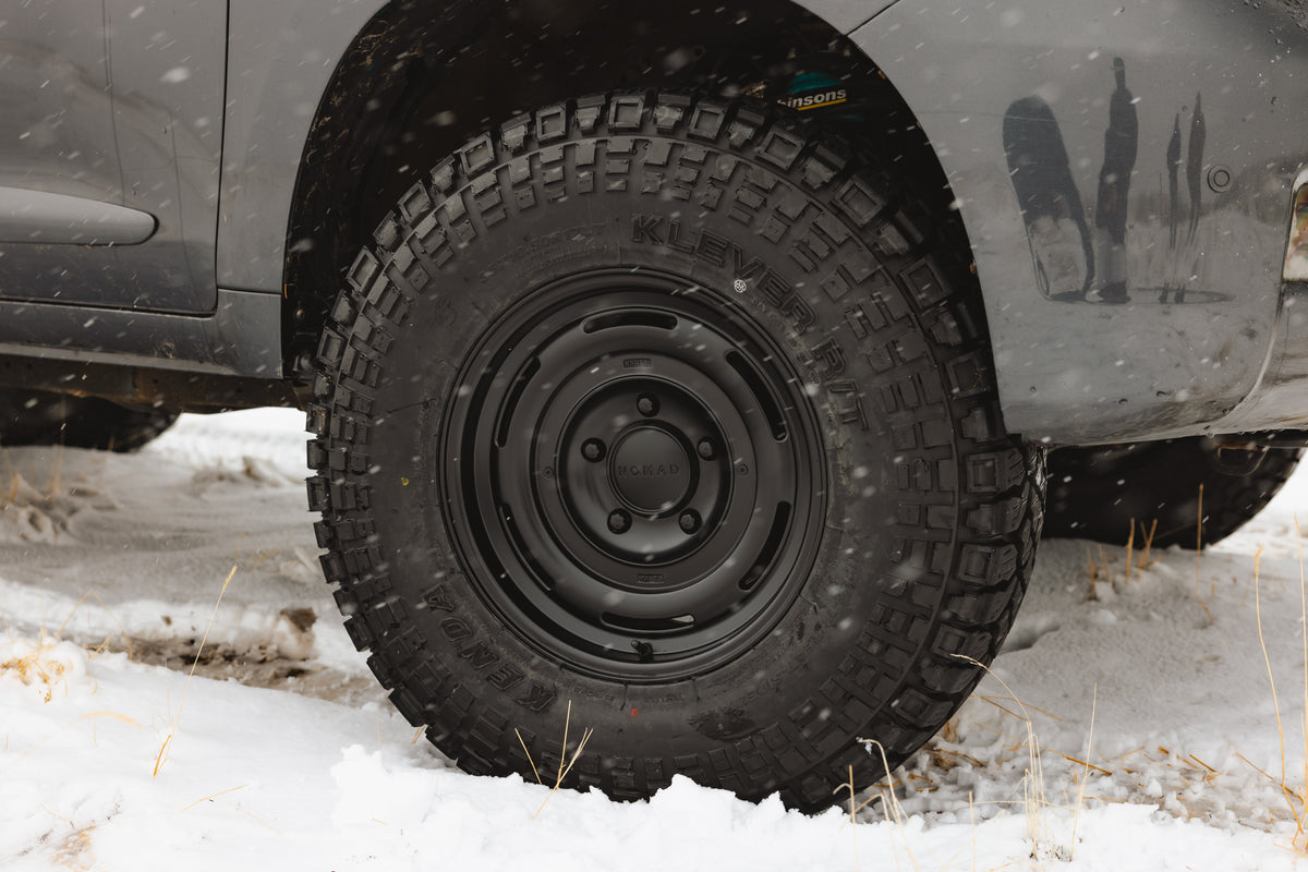 NOMAD 504 Field Satin Black Front View