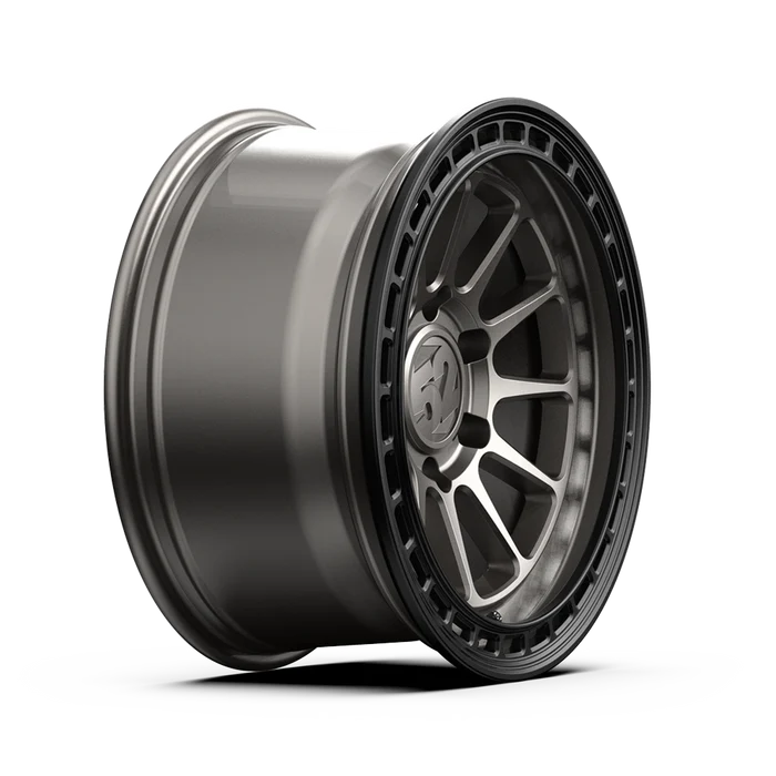 Fifteen52 Range HD Wheels Side View Grey