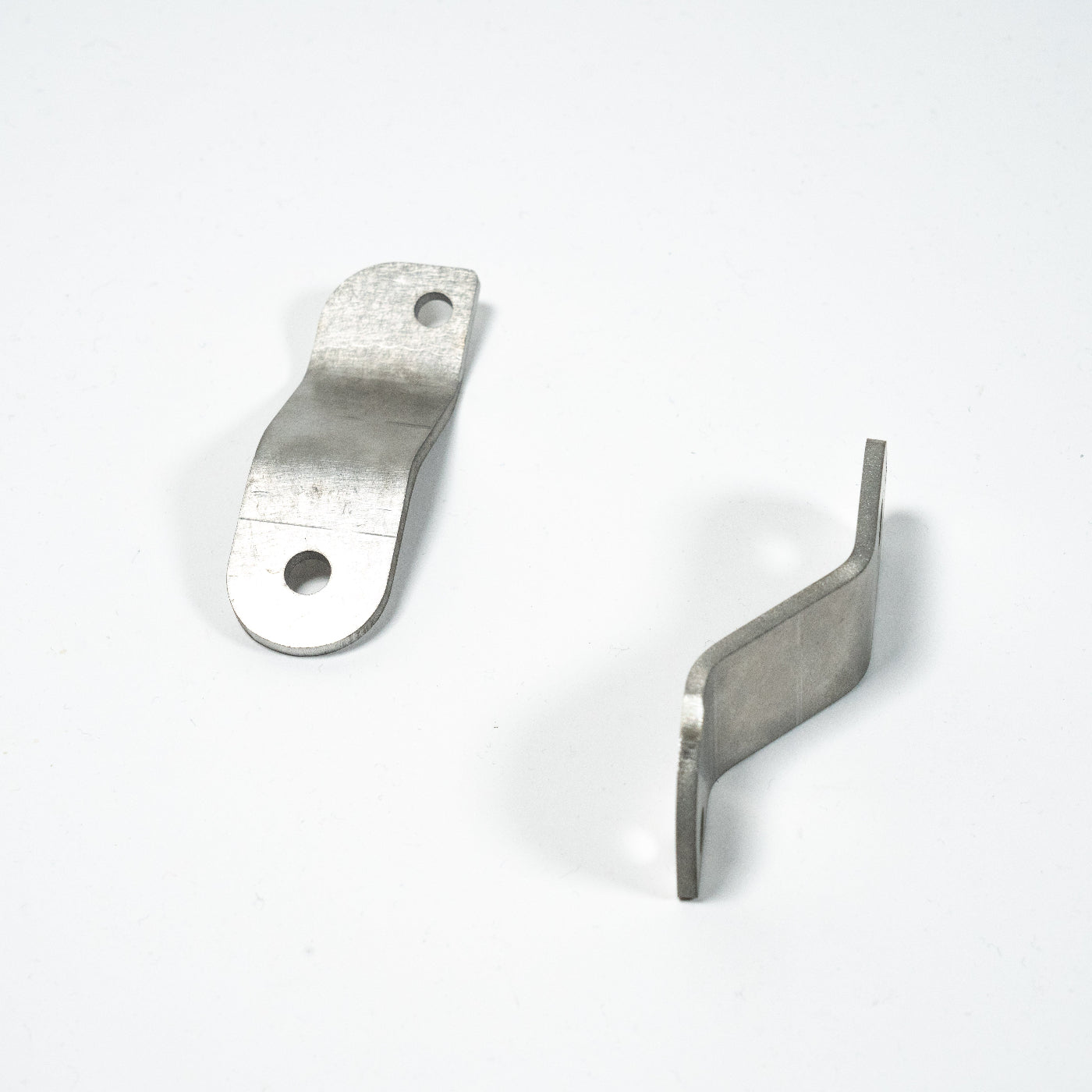 SDHQ Built ARB Compressor Manifold Mount display of included parts 