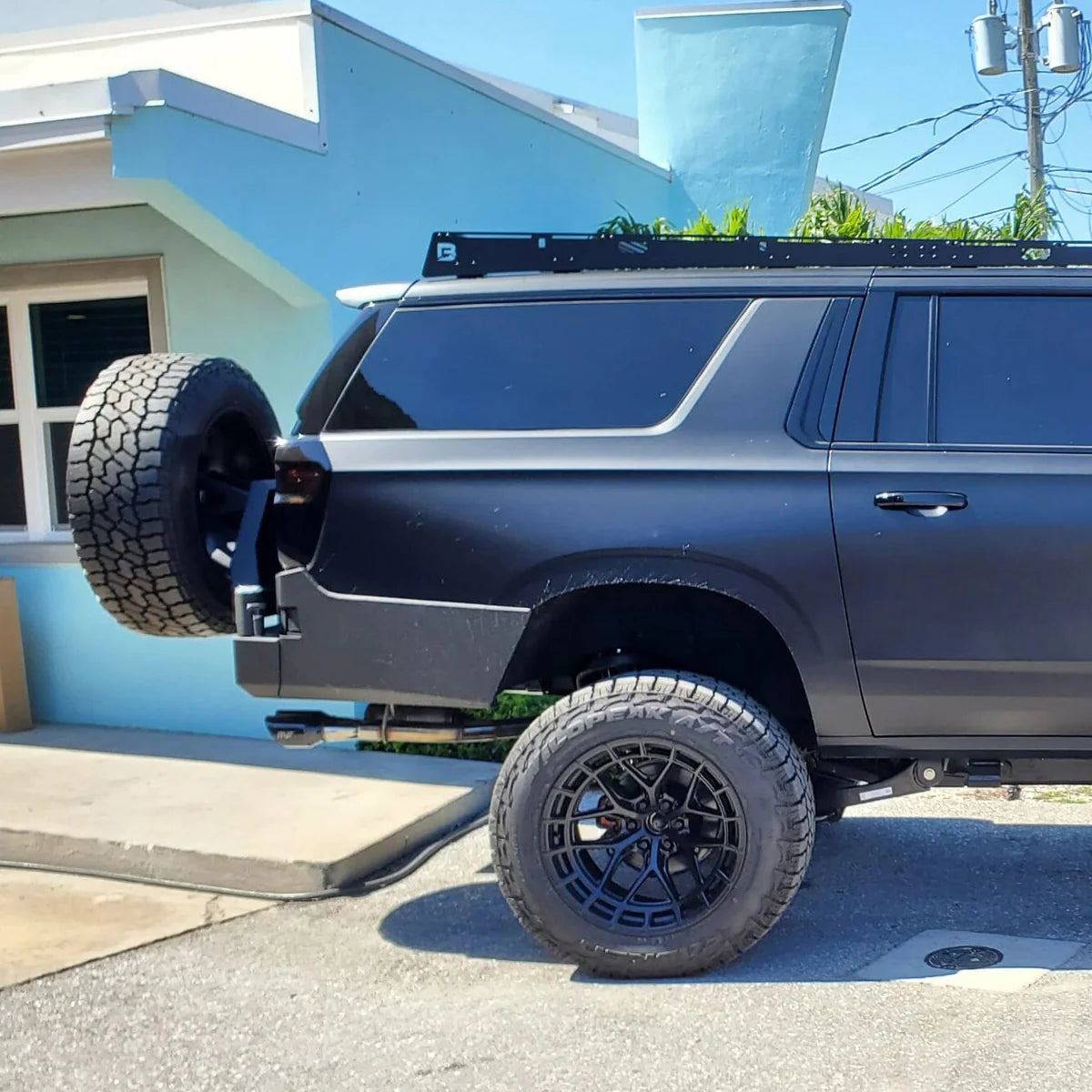 2021+ CHEVY SUBURBAN & GMC YUKON XL HIGH CLEARANCE OCTANE DUAL SWING OUT REAR BUMPER Front View