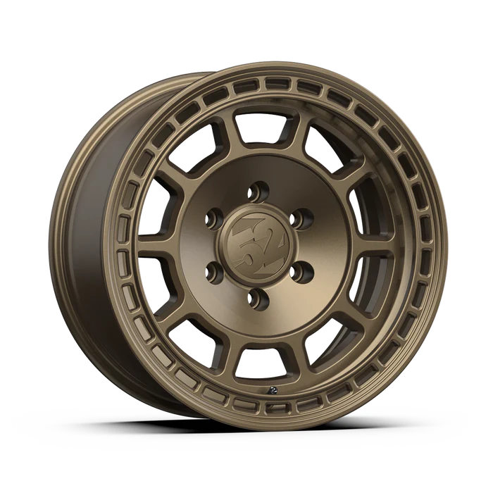 FIfteen52 Super Touring Podium Wheels Front View Bronze