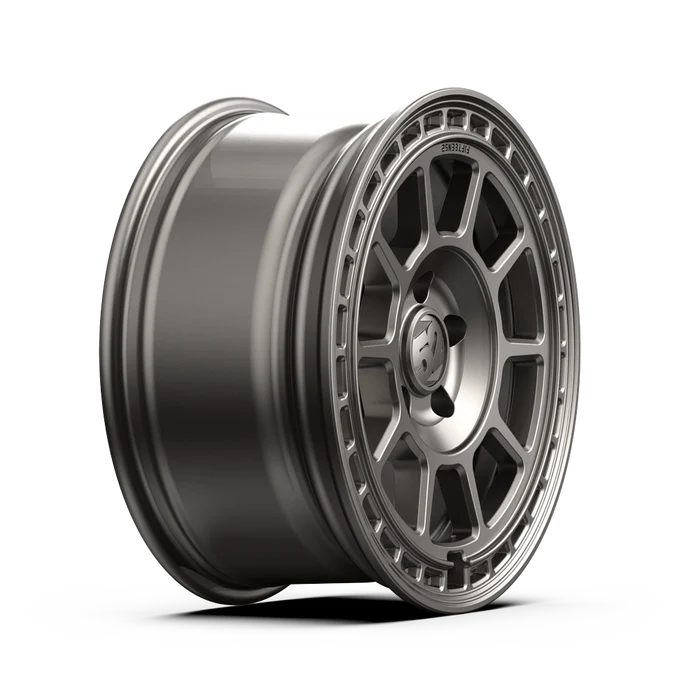 Fifteen52 Traverse MX Wheels Side View Grey