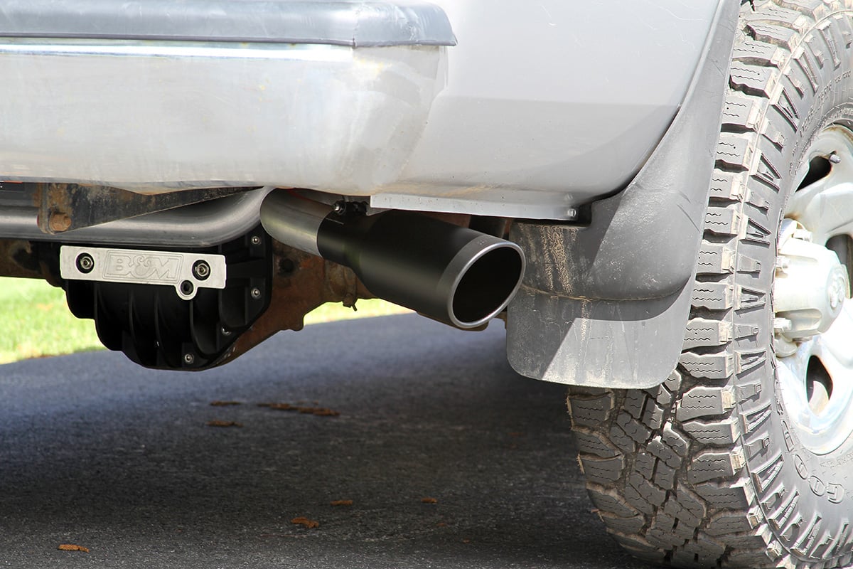 Flowmaster Flow FX Cat-Back Exhaust System Front View