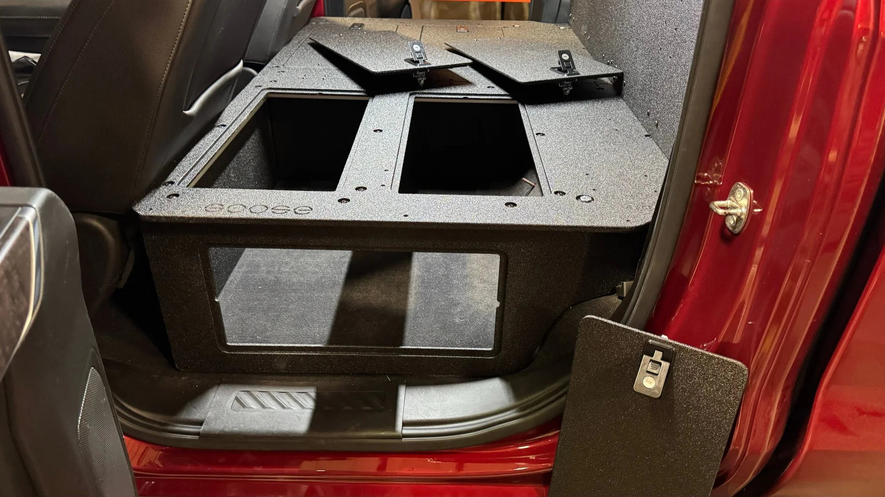 CHEVY - SILVERADO - 4TH GEN - GMC - SIERRA - 2019-PRESENT - 5TH GEN - EXPLORE SERIES - CREW CAB - SEAT DELETE PLATE SYSTEM - SECOND ROW - 100% Front View