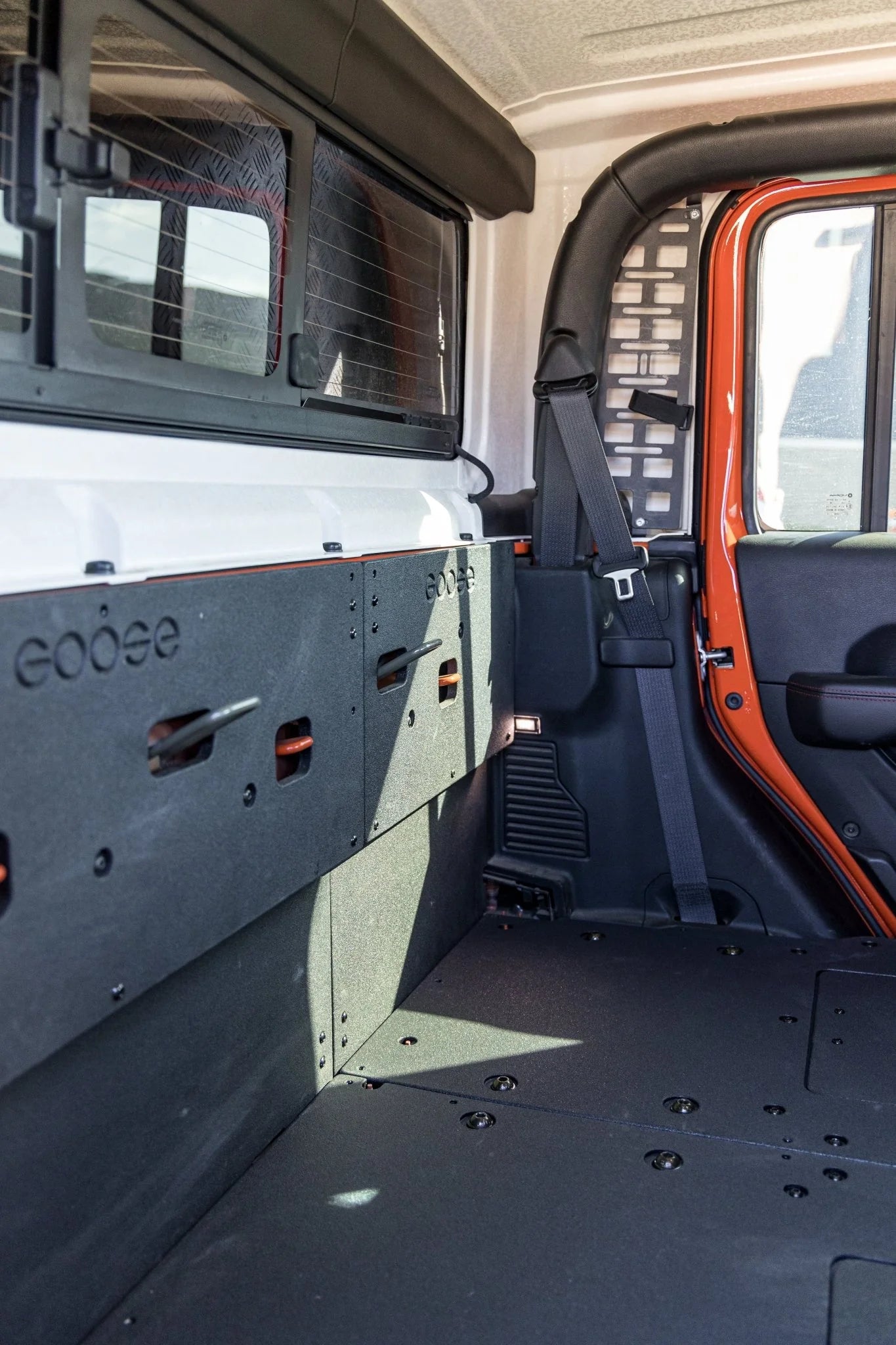 Jeep Gladiator 2019-Present JT 4 Door - Back Wall Front View