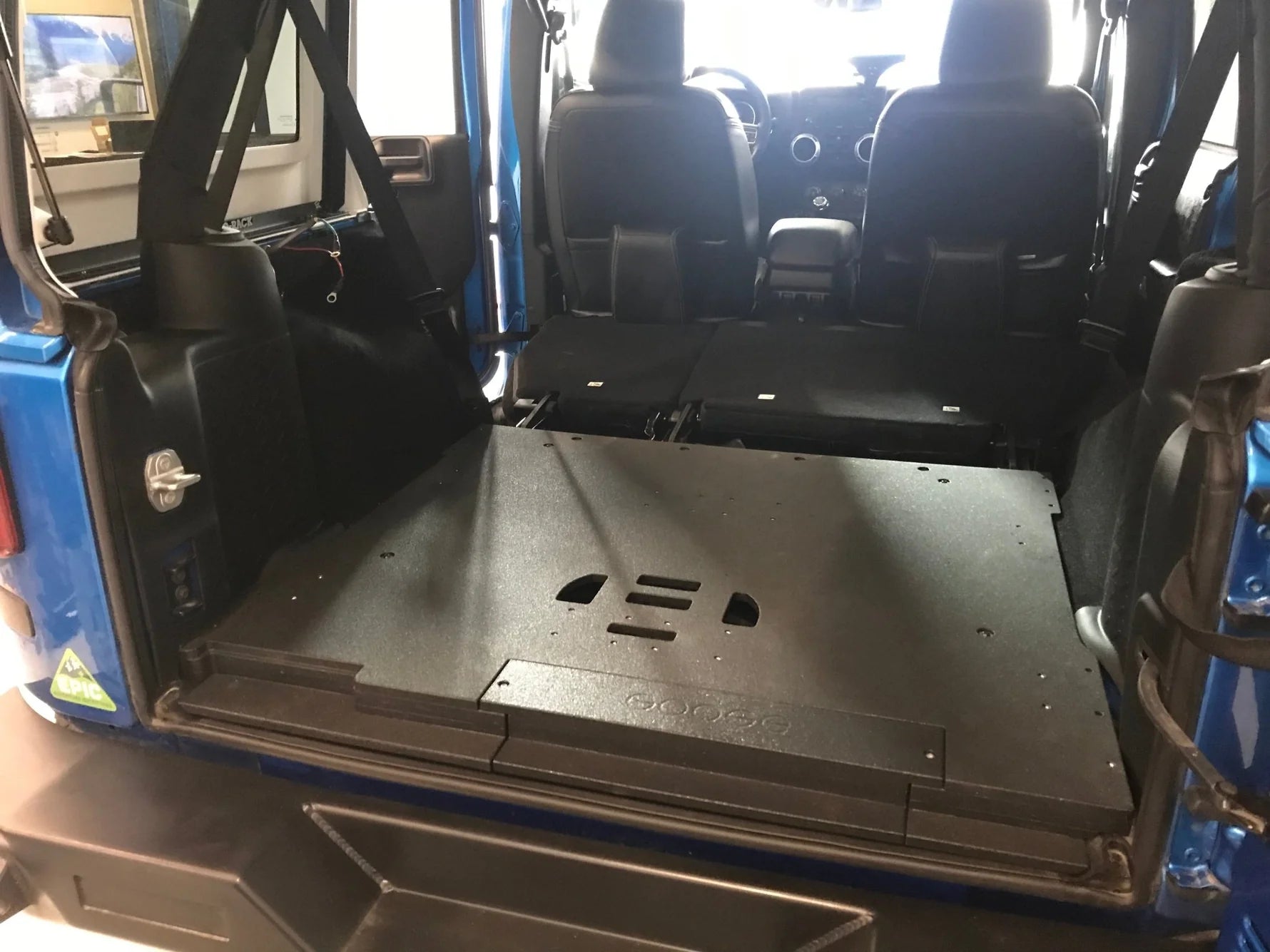 Jeep Wrangler 2007-2018 JKU 4 Door - Rear Plate System Front View