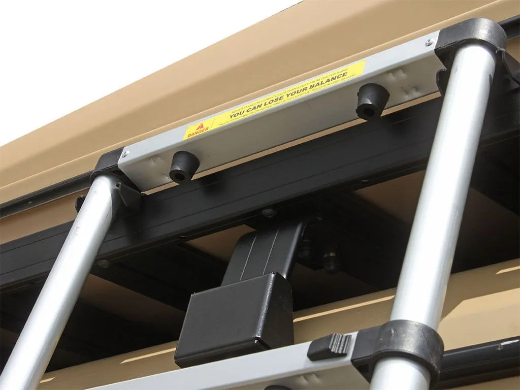 Front Runner Aluminum Telescopic Ladder / 2.9m Front View