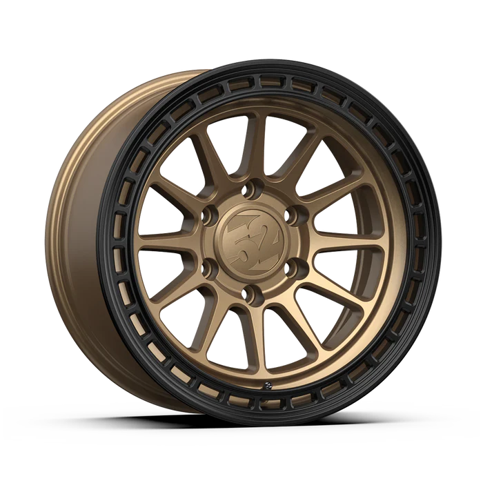 Fifteen52 Range HD Wheels Front View Bronze