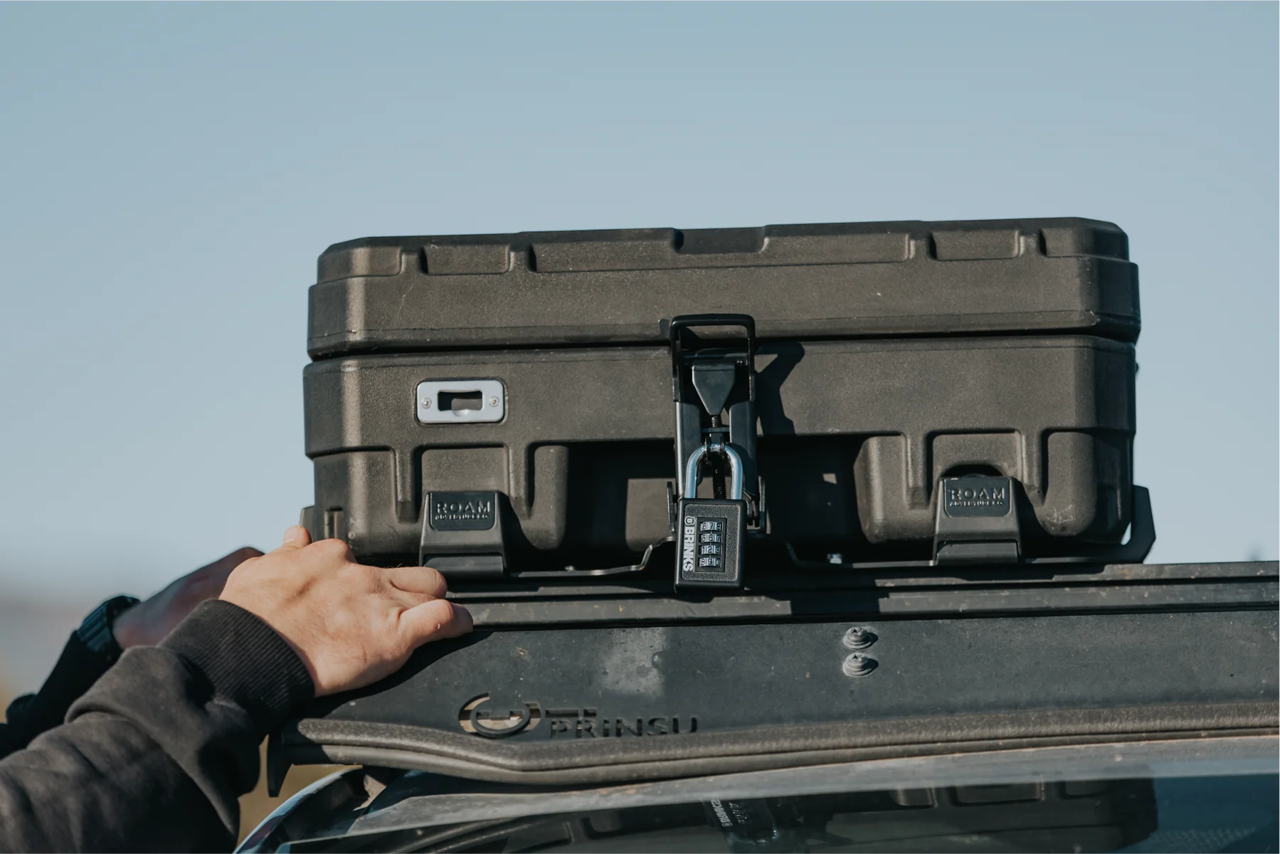 83L Rugged Mounts Front View Black