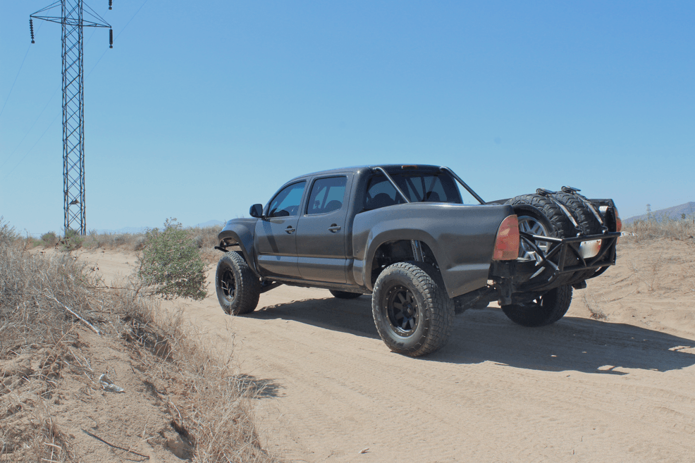 '05-14 Toyota Tacoma TT Style Bedsides 6" Bulge Fiberglass Fiberwerx display