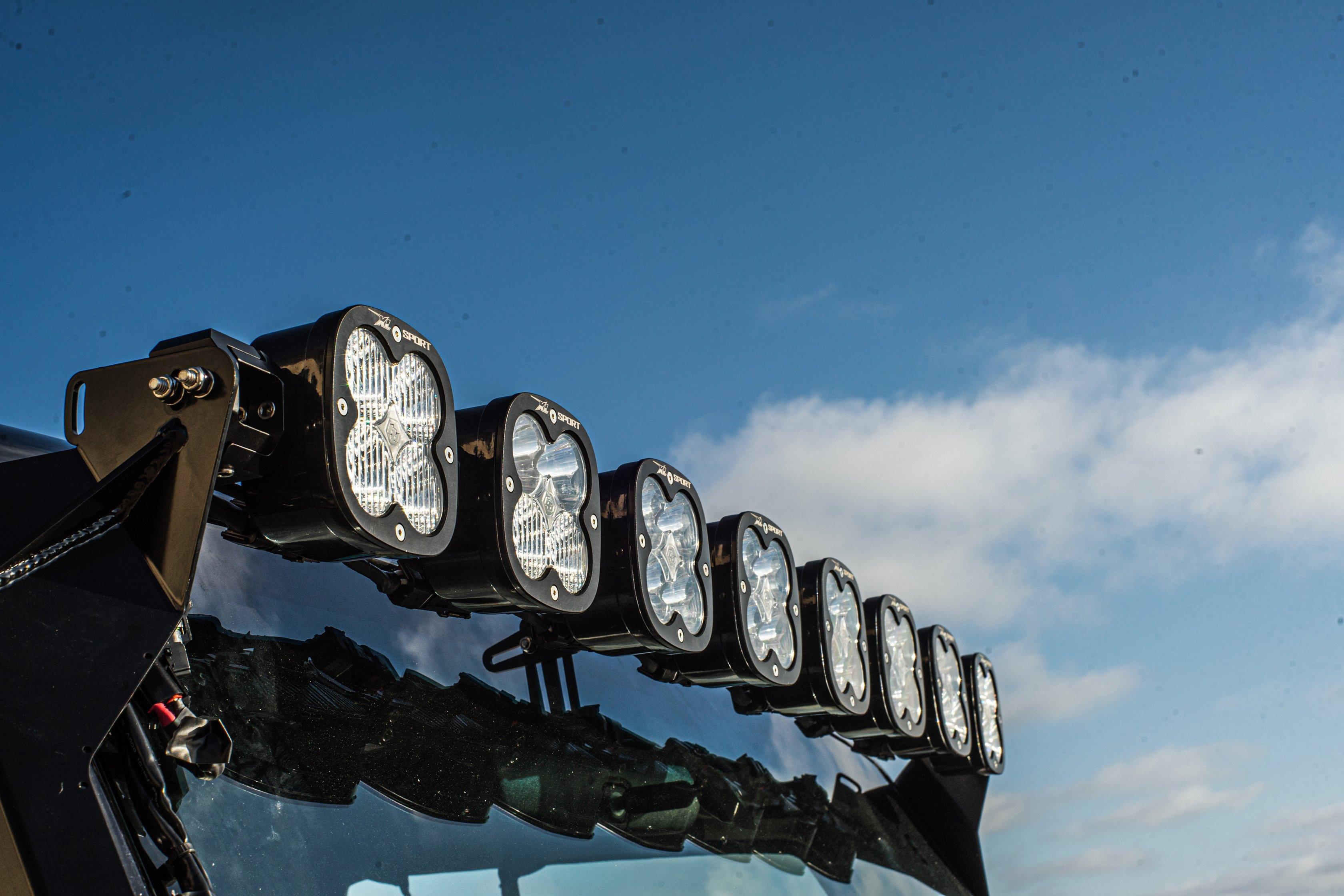 '07-16 Jeep JK XL Linkable Roof Bar Kit Lighting Baja Designs close-up Display 