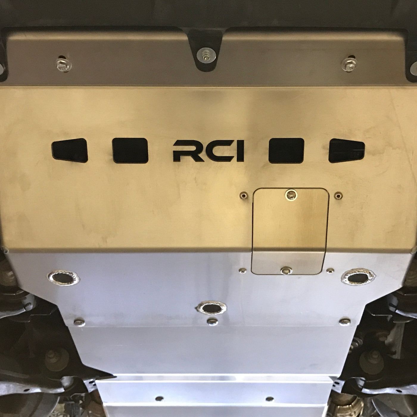 '07-21 Toyota Tundra Engine Skid Plate RCI Off Road (front view)