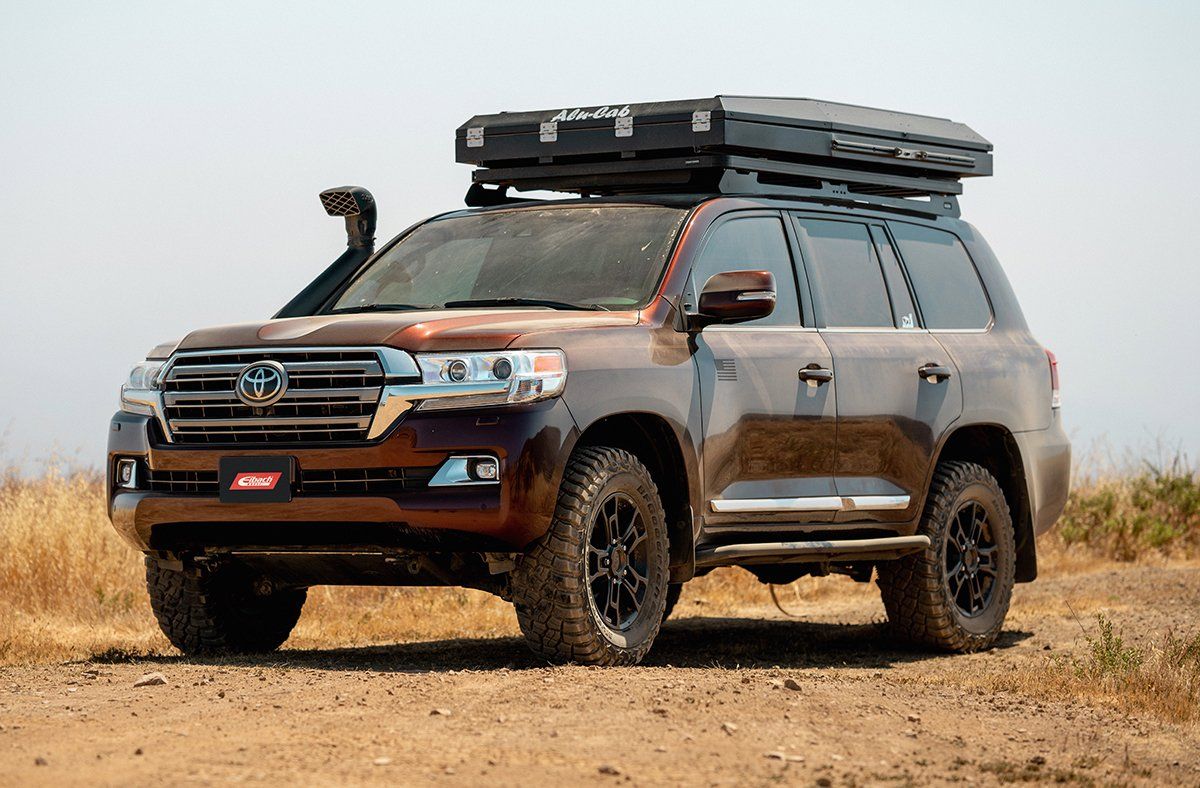 '08-21 Toyota Land Cruiser 200 Series Eibach Pro-Truck-Lift Stage 1 Display on vehicle 