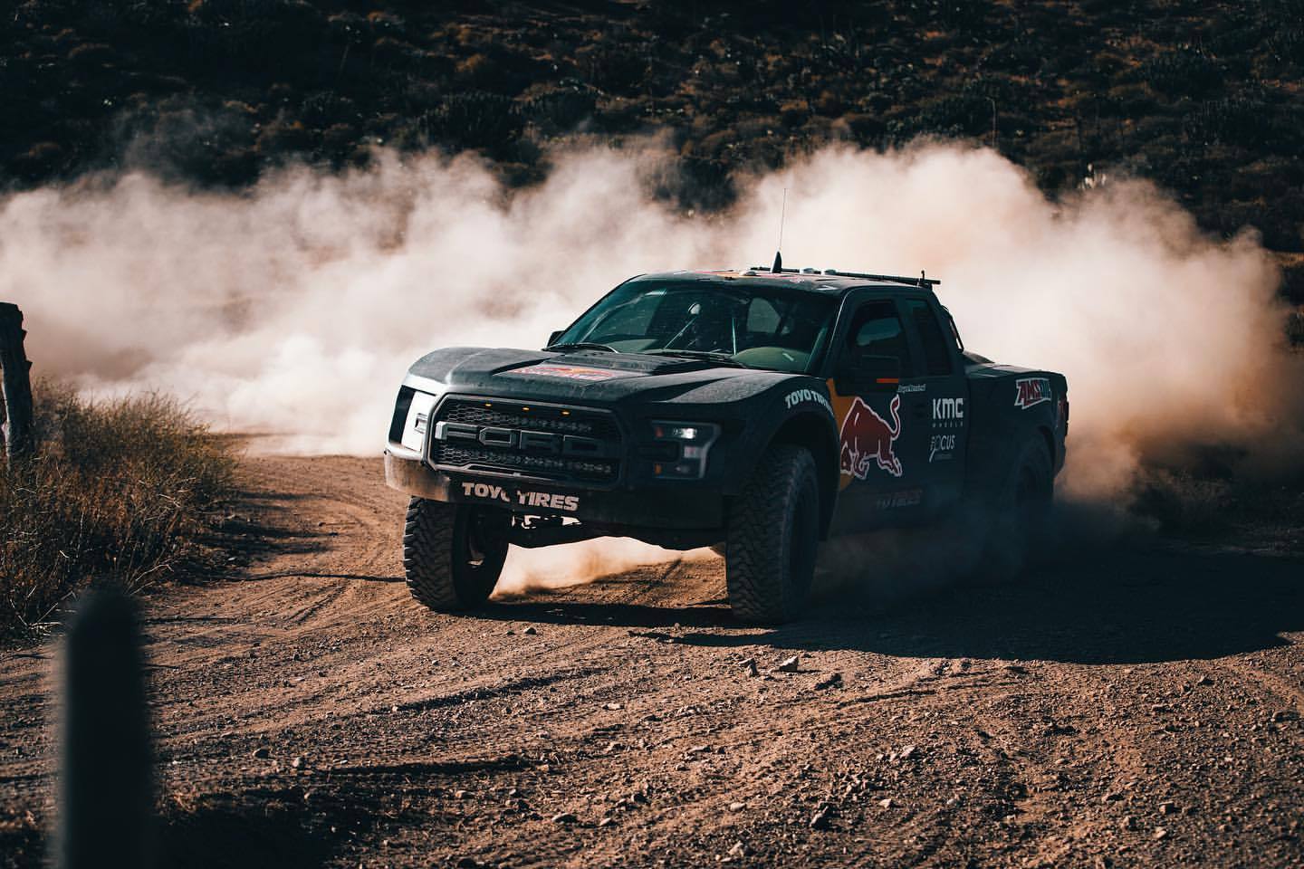 '10-14 Ford Raptor to 2nd Gen Raptor Luxury PreRunner One Piece Display on Vehicle 