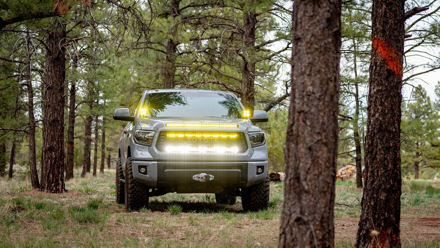 '14-20 Toyota Tundra SDHQ Built Behind the Grille Mount Lighting SDHQ Off Road