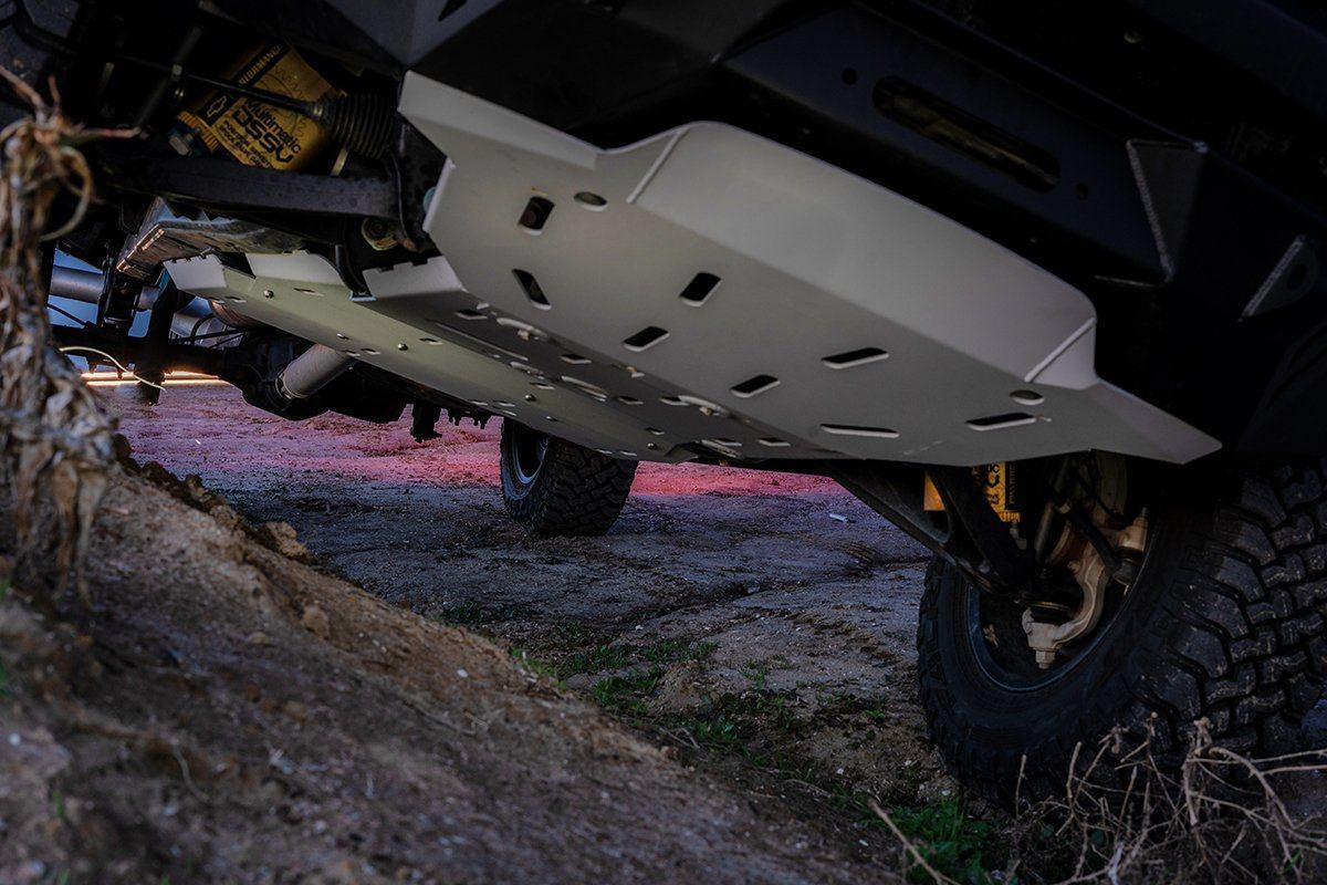 '15-22 Chevy Colorado ZR2/Z71 CBI Overland Full Skid Plates Display on Vehicle 