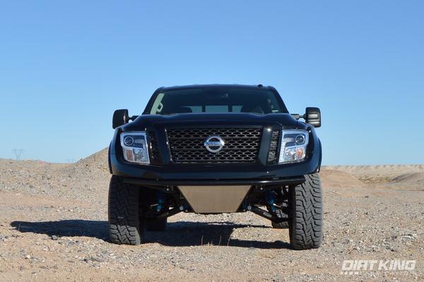 '16-19 Nissan Titan Fenders Fiberglass Fiberwerx (front view)