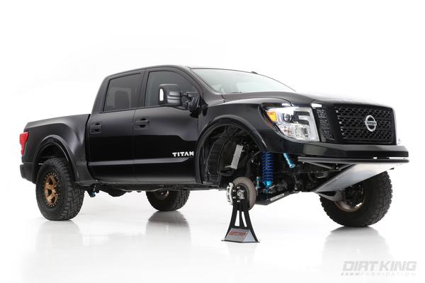 '16-19 Nissan Titan Fenders Fiberglass Fiberwerx display