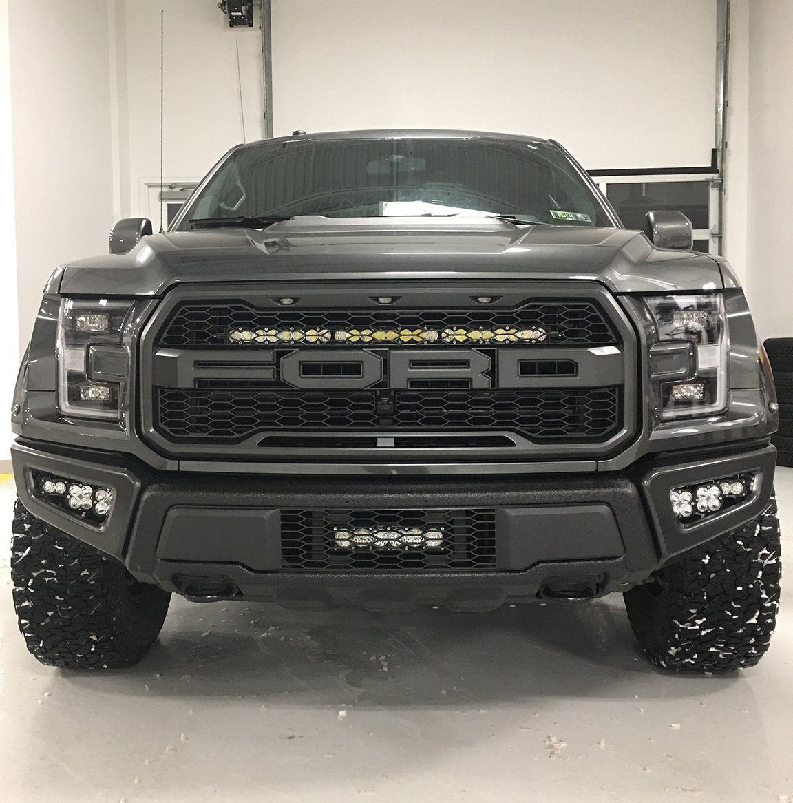 '17-20 Ford Raptor 30" S8 Behind the Grille Mount Lighting Baja Designs display on Vehicle 