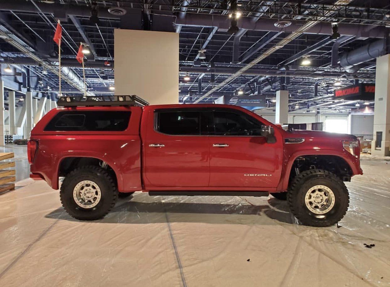 '19-23 GMC Sierra Fenders-4" Bulge Fiberglass Fiberwerx (side view)