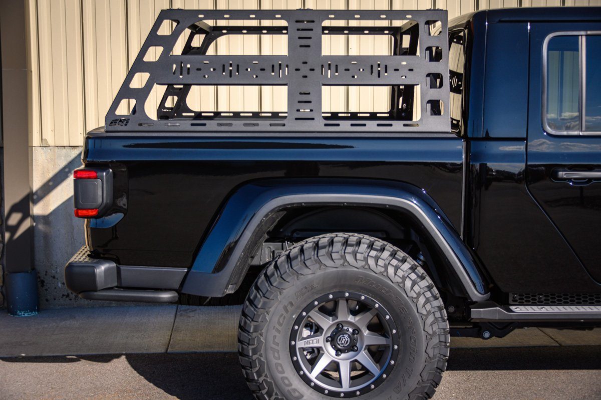 '20-24 Jeep Gladiator (JT) CBI Off-Road Cab Height Bed Rack Side view Display on vehicle 