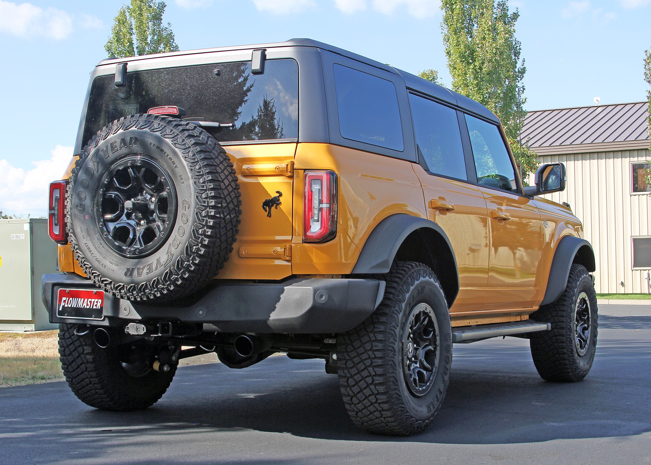 '21-23 Ford Bronco FlowFx Axle-Back Dual Exit Exhaust System Flowmaster display