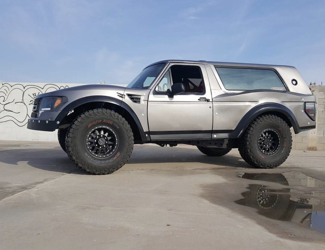 '80-96 Ford F150 to 1st Gen Raptor One Piece Conversion Fiberglass Fiberwerx (side view)