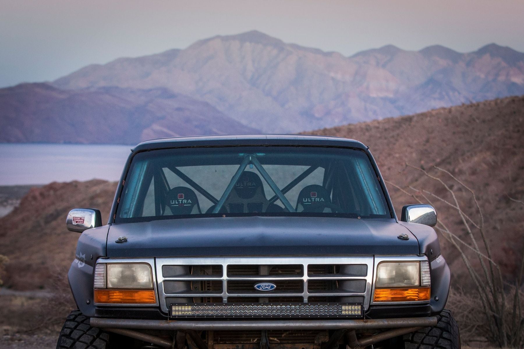 '92-96 Ford F150 Fenders Fiberglass Fiberwerx (front view)