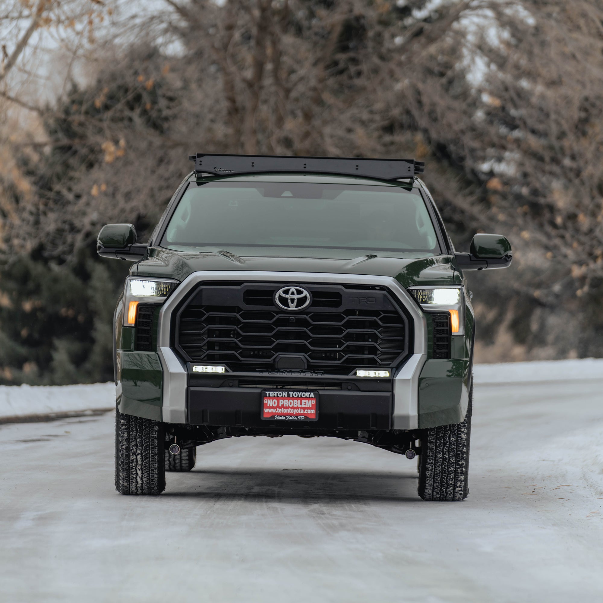 '22-23 Toyota Tundra CrewMax Prinsu Design Studio Roof Rack (front view)