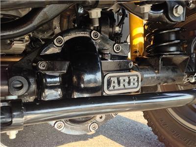 ARB Differential Cover for Dana 30 Axles Display on Vehicle 