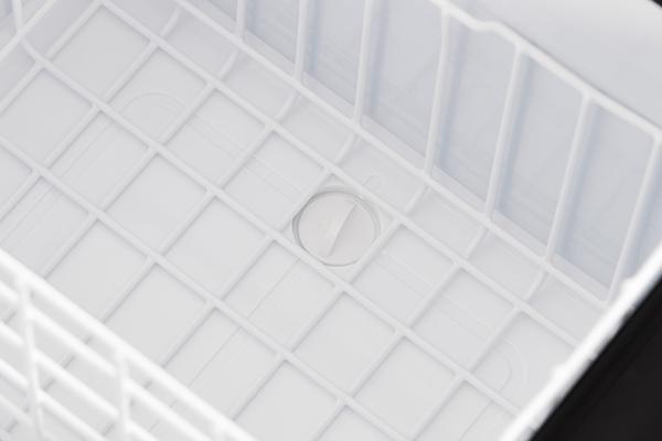 Elements Fridge Freezer Coolers ARB Close-up (interior view)