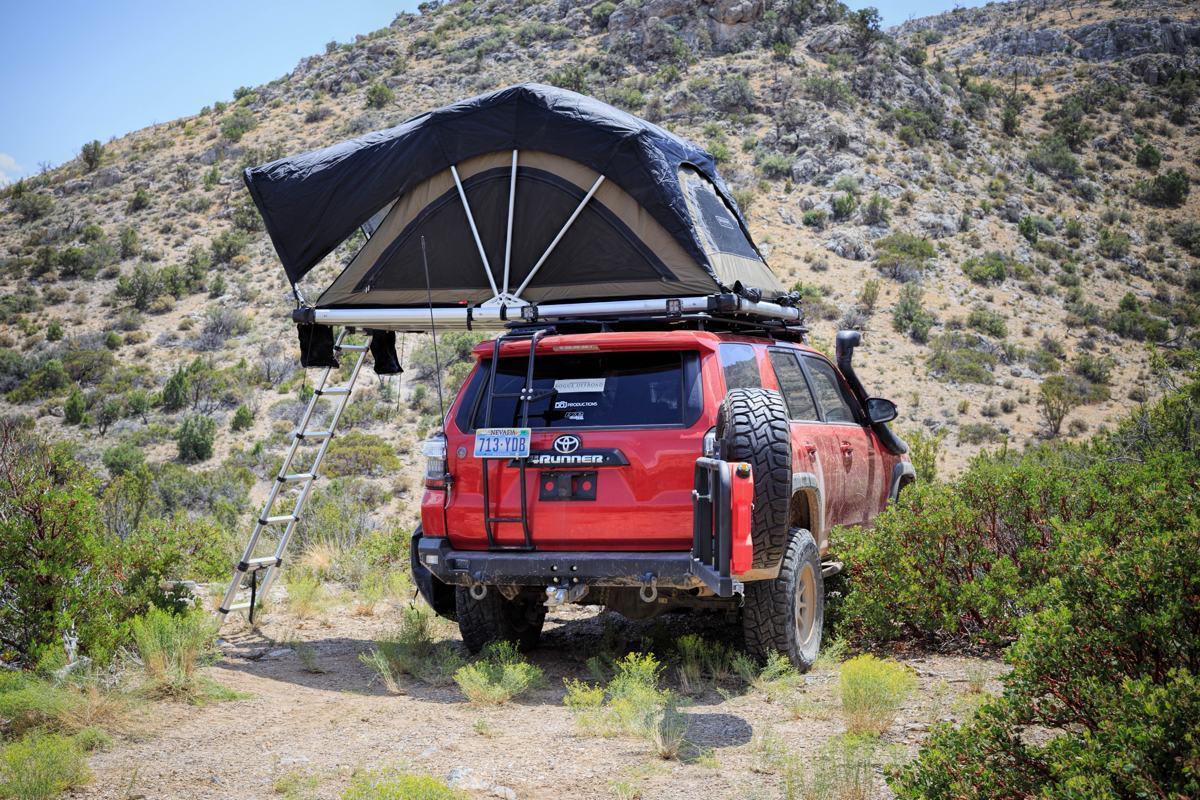 High Country Series 55" Roof Top Tent Roof Top Tent Freespirit Recreation display