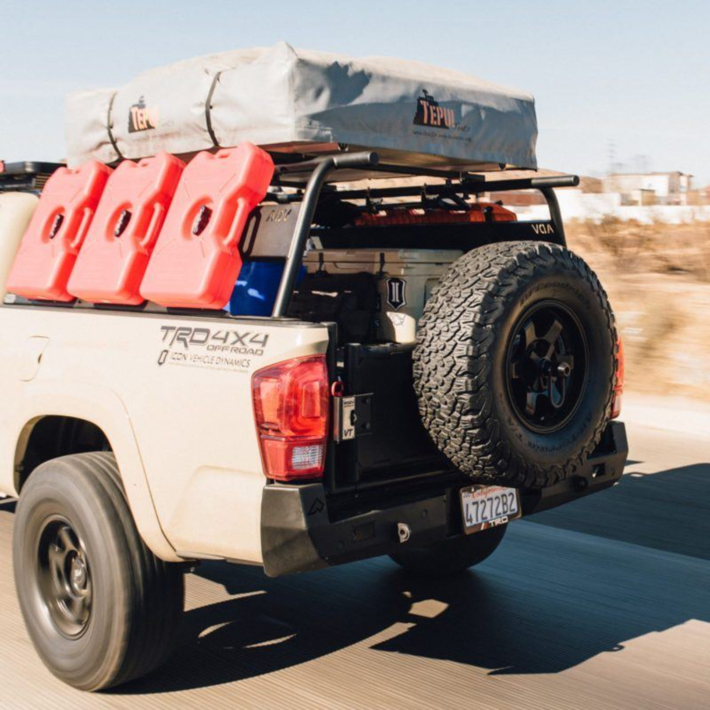 Mid Size Truck Vertical Tiregate Wilco Offroad display