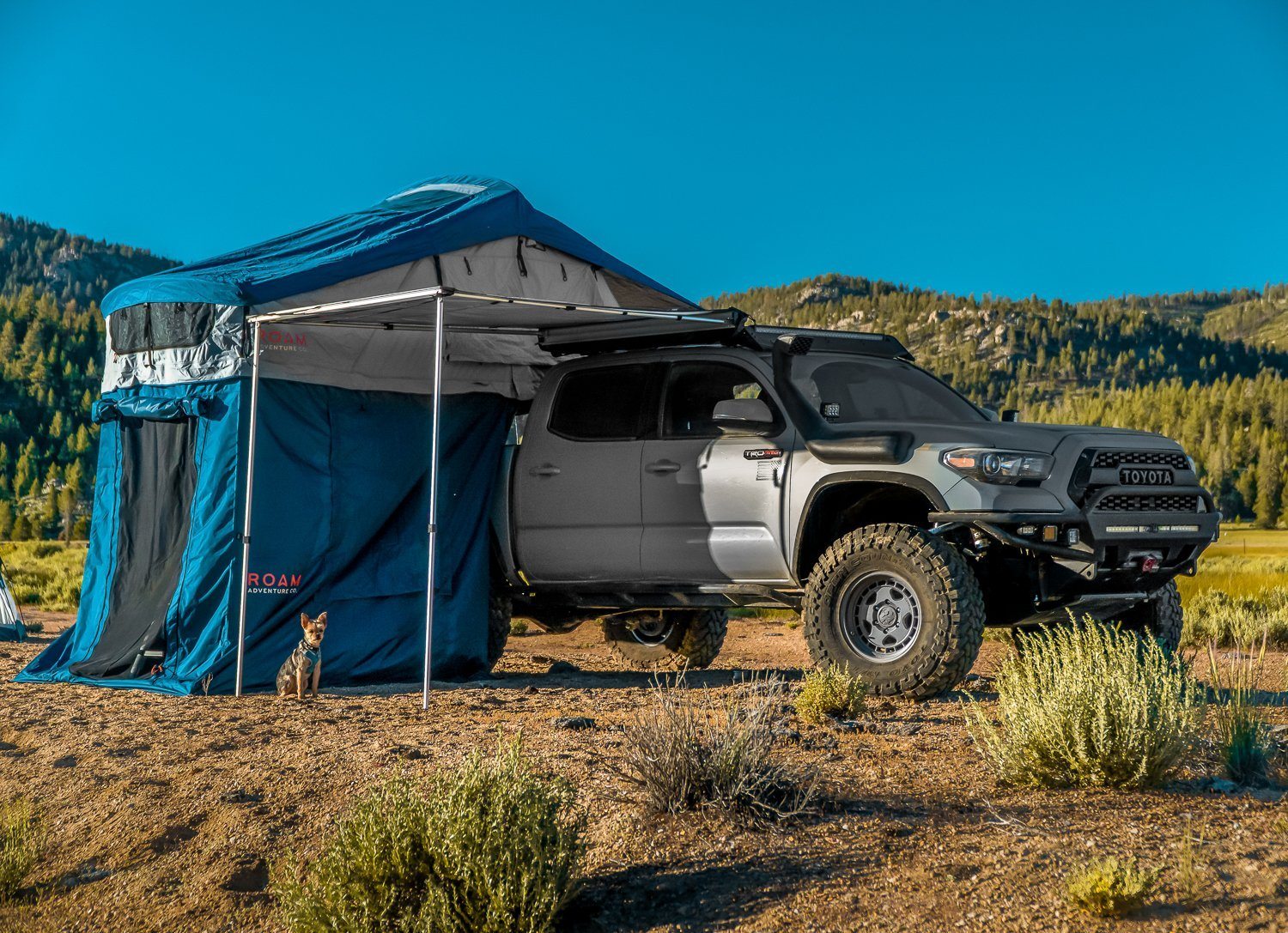 Rooftop Awnings Roam Adventure Co. display